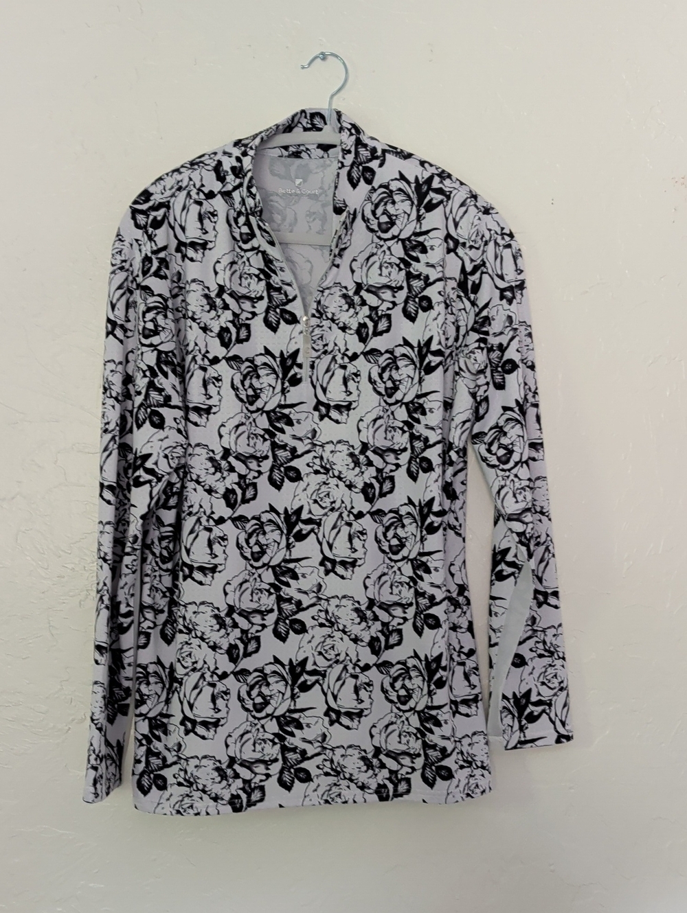 Floral V-Neck Long Sleeve Jersey Top - Black & White